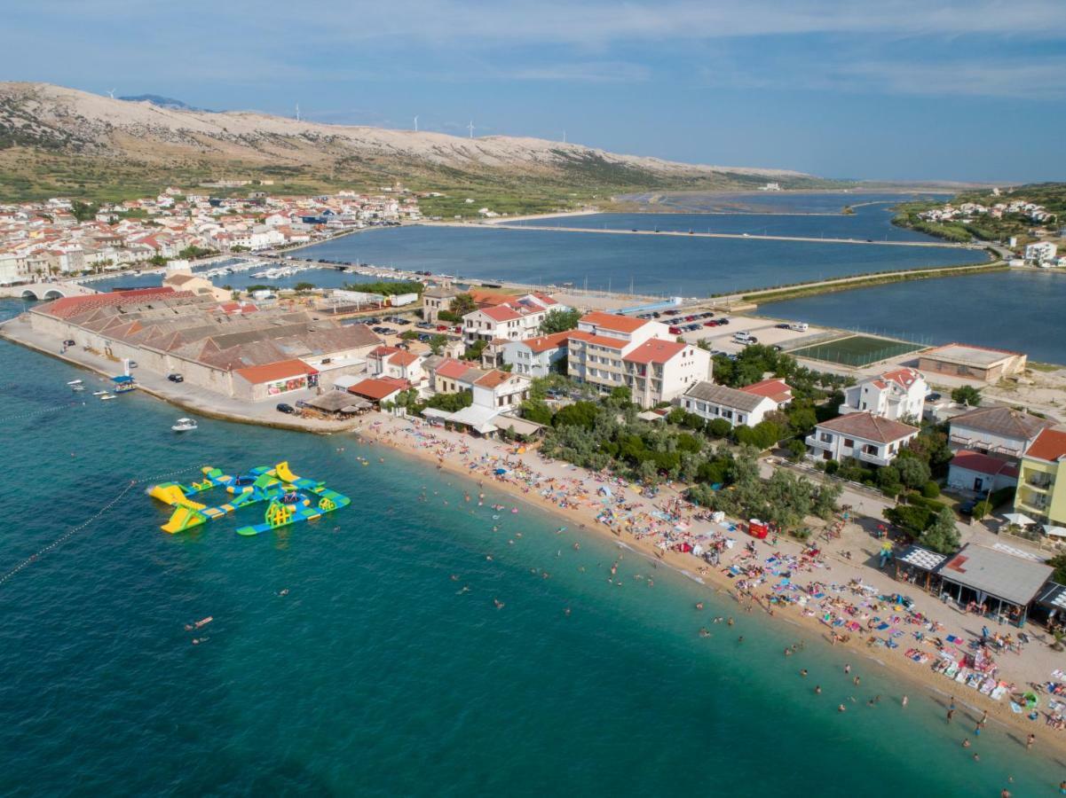 Villa Galeb Pag - At The Main Beach Pag Town Dış mekan fotoğraf